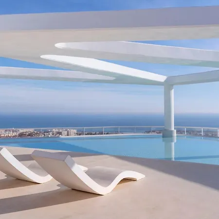 Gran Canet 2br! Walk To Beach, Sea View, Sauna & Gym
