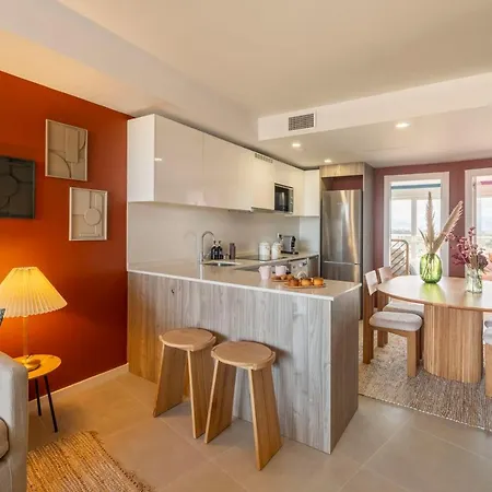 Апартаменты Gran Canet 2br! Walk To Beach, Sea View, Sauna & Gym