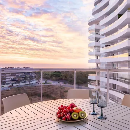 Апартаменты Gran Canet 2br! Walk To Beach, Sea View, Sauna & Gym *