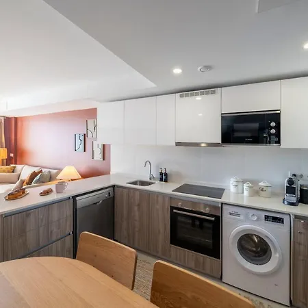 Апартаменты Gran Canet 2br! Walk To Beach, Sea View, Sauna & Gym *