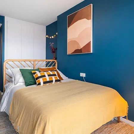 Gran Canet 2br! Walk To Beach, Sea View, Sauna & Gym Канет-де-Беренгер